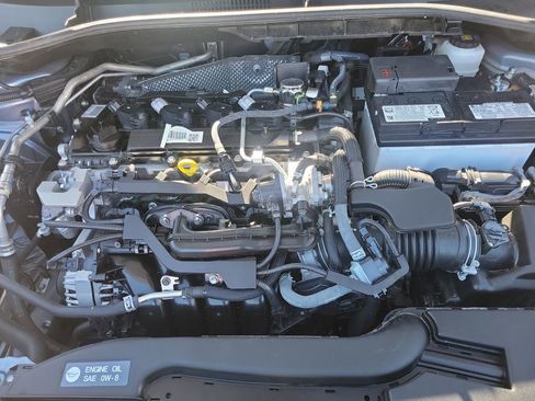 Certified 2024 Toyota Corolla Cross L image 34