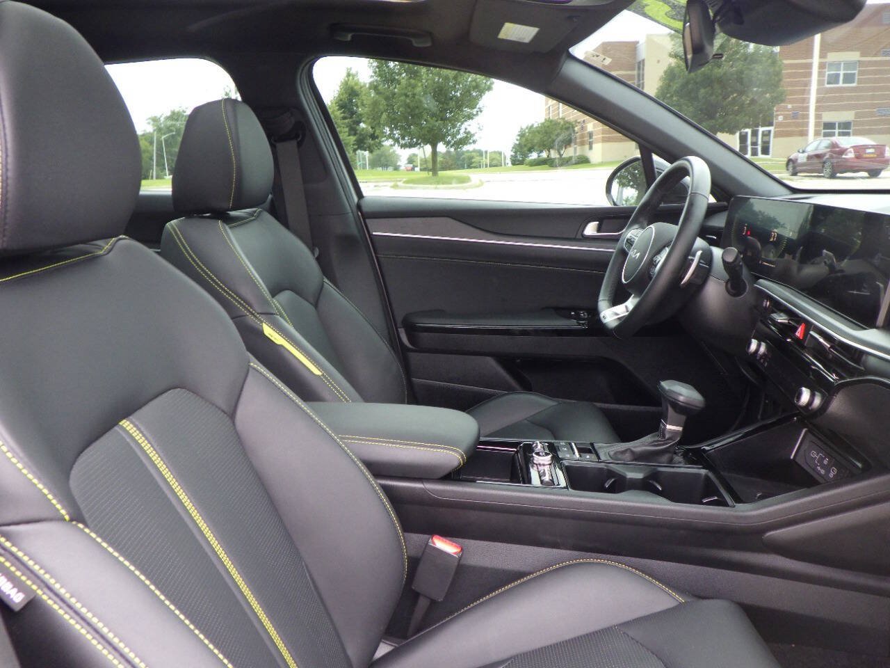 Used 2025 Kia K5 GT FWD image 19