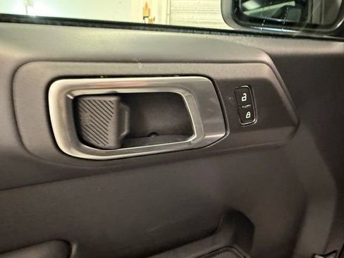 New 2026 Ford Bronco Badlands image 14