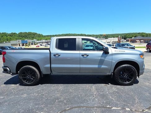 New 2026 Chevrolet Silverado 1500 Custom AWD/4WD image 10