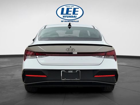 Certified 2025 Hyundai Elantra Sport image 5