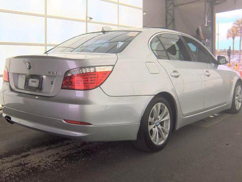 Used 2010 BMW 528i Sedan RWD image 4