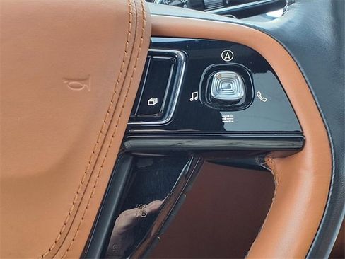 Certified 2022 Lincoln Aviator Black Label image 17