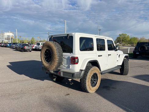 Used 2020 Jeep Wrangler Unlimited Sahara image 6
