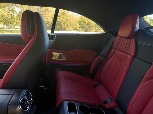 Used 2024 Mercedes-Benz CLE 450 4MATIC Cabriolet image 25