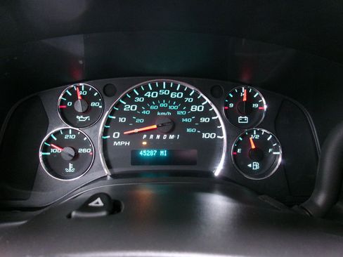 Used 2014 Chevrolet Express 2500 3D Extended Cargo Van image 6