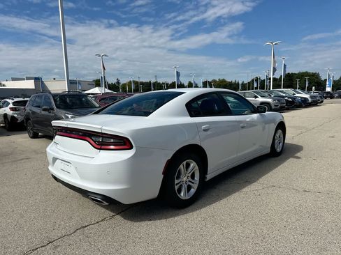 Used 2020 Dodge Charger SXT w/ Leather Interior Group image 13