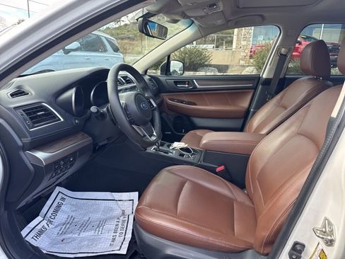 Used 2019 Subaru Outback 2.5i Touring image 9