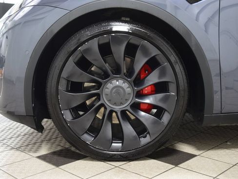 Used 2022 Tesla Model Y Performance AWD/4WD image 29
