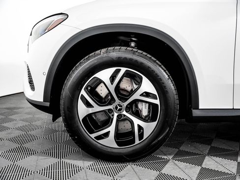 Certified 2025 Mercedes-Benz GLC 350e 4MATIC image 4