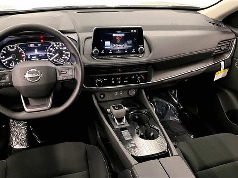 New 2026 Nissan Rogue S image 7