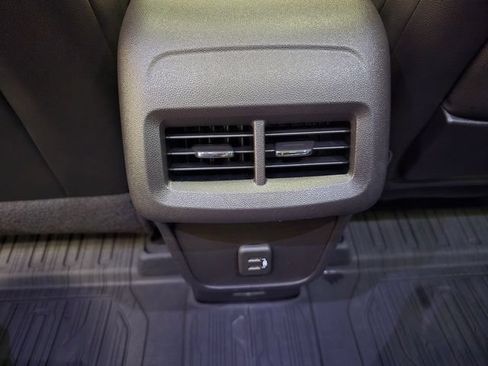 Used 2024 GMC Terrain AT4 w/ Infotainment Package II AWD/4WD image 35
