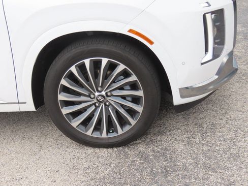 Used 2025 Hyundai Palisade Calligraphy FWD image 9