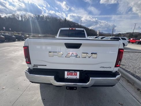 Used 2025 RAM 3500 Big Horn image 5