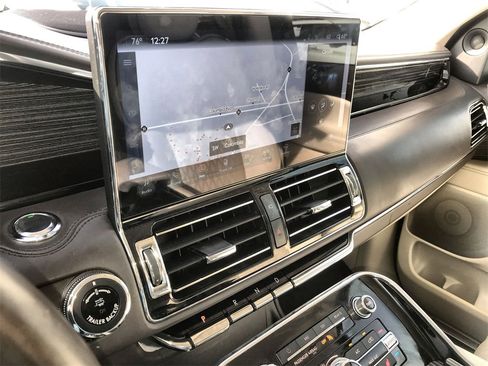 Used 2024 Lincoln Navigator L Black Label image 16