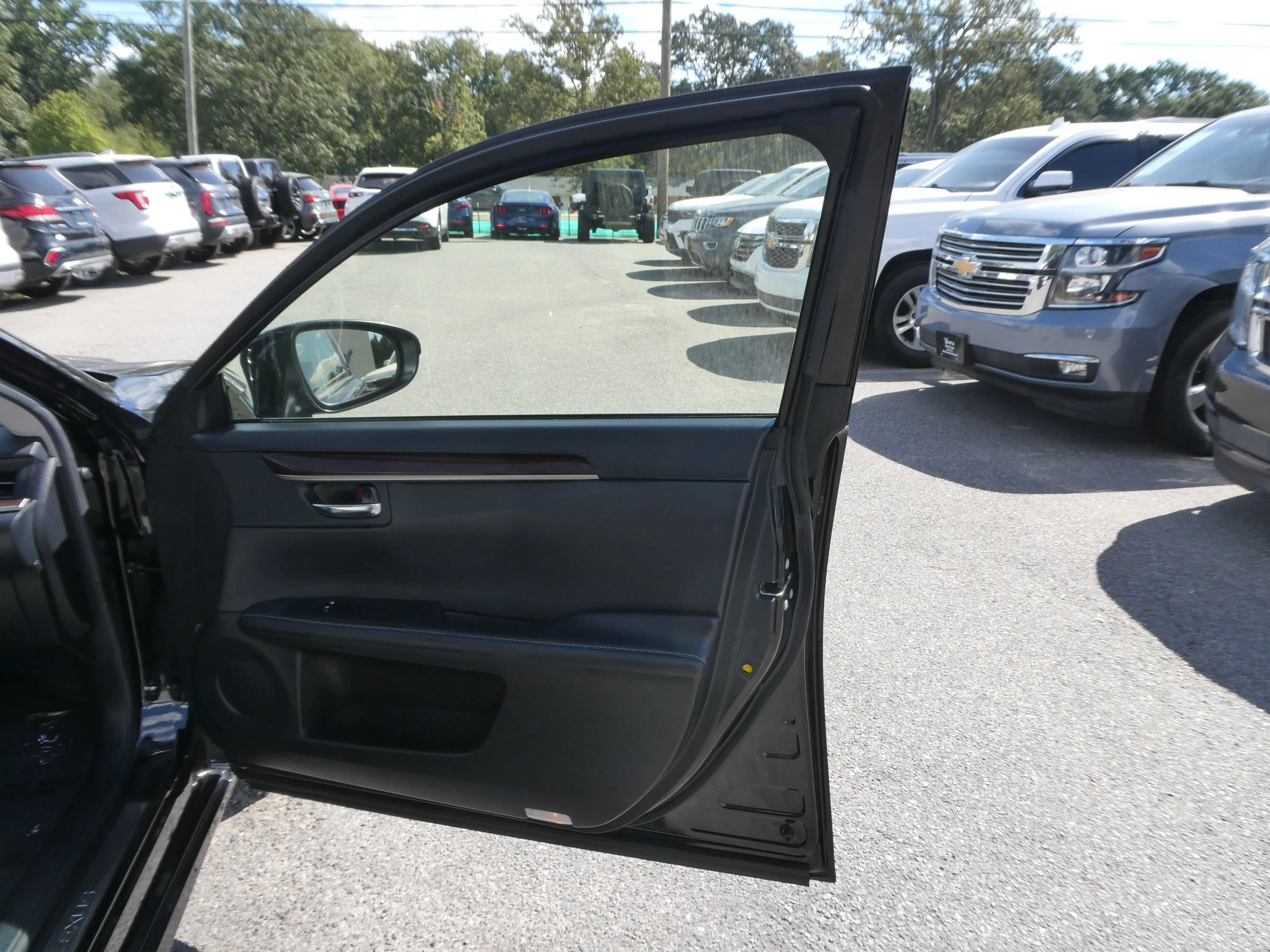 Used 2013 Lexus ES 350 w/ Luxury Pkg FWD image 26