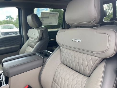 New 2026 Ford F350 Platinum w/ Platinum Plus Package AWD/4WD image 9