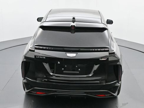 New 2026 Cadillac Lyriq V image 26