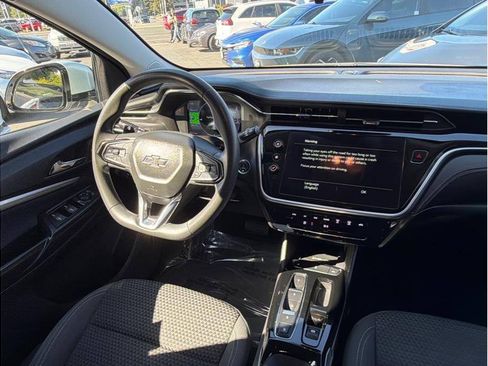 Used 2023 Chevrolet Bolt EUV LT w/ Driver Confidence Package FWD image 5