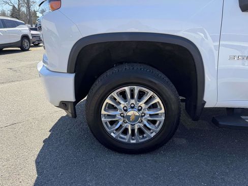 Certified 2022 Chevrolet Silverado 3500 High Country w/ Safety Package II AWD/4WD image 11