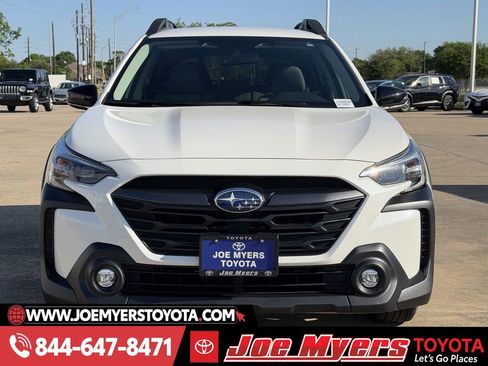 Used 2025 Subaru Outback Premium w/ Popular Package #1A image 3