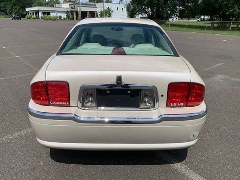 Used 2001 Lincoln LS RWD image 16