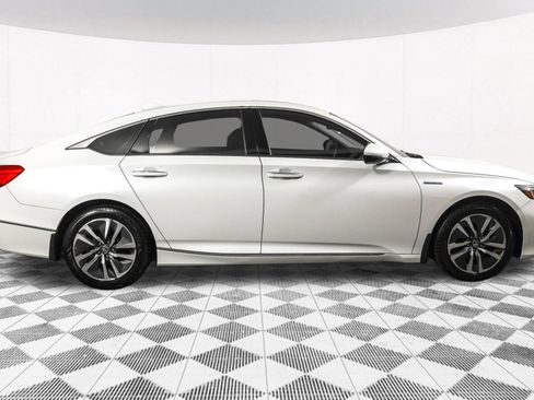 Used 2020 Honda Accord Touring image 12