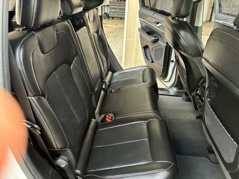 Used 2023 Jeep Grand Cherokee Limited w/ Luxury Tech Group II image 26