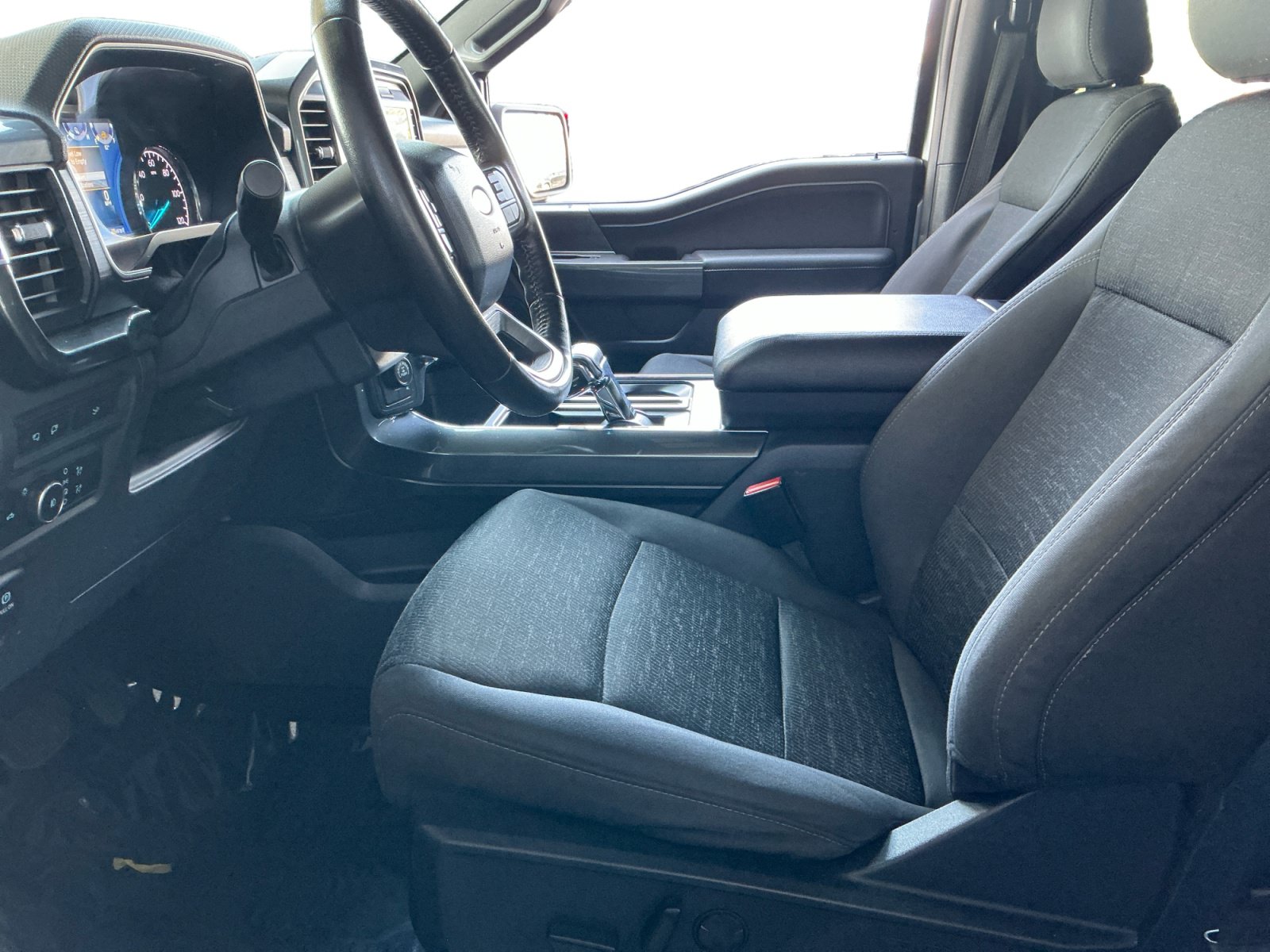 Used 2022 Ford F150 XLT w/ Equipment Group 302A High AWD/4WD image 9