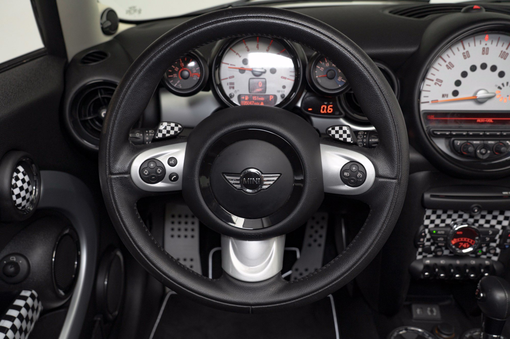 Used 2013 MINI Cooper S FWD image 30
