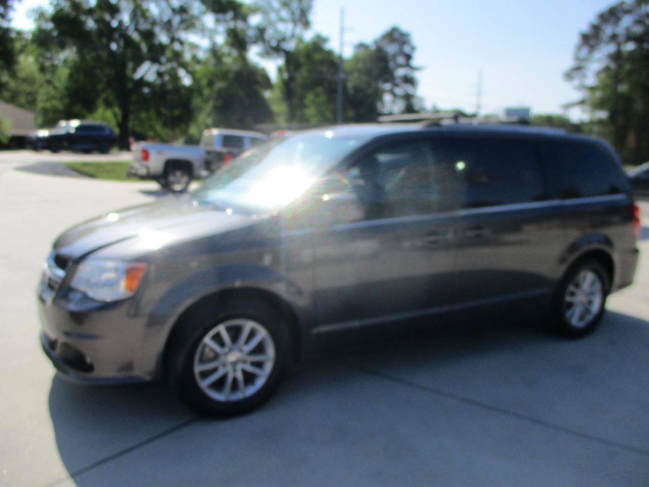 Used 2020 Dodge Grand Caravan SXT FWD image 22