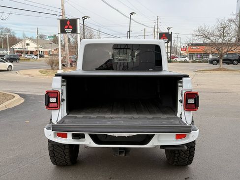 Used 2021 Jeep Gladiator Overland image 18