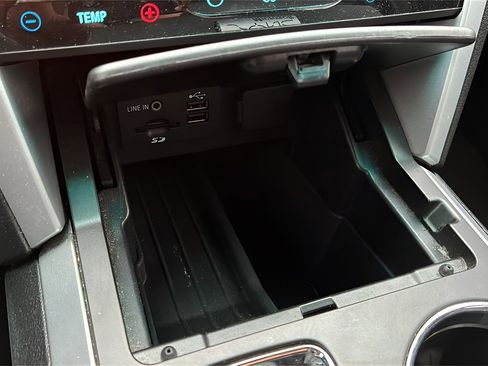 Used 2015 Ford Explorer Sport w/ Equipment Group 401A image 13