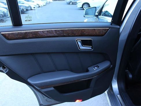 Used 2012 Mercedes-Benz E 350 Sedan image 11