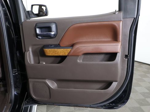 Used 2016 Chevrolet Silverado 1500 High Country w/ High Country Premium Package AWD/4WD image 25