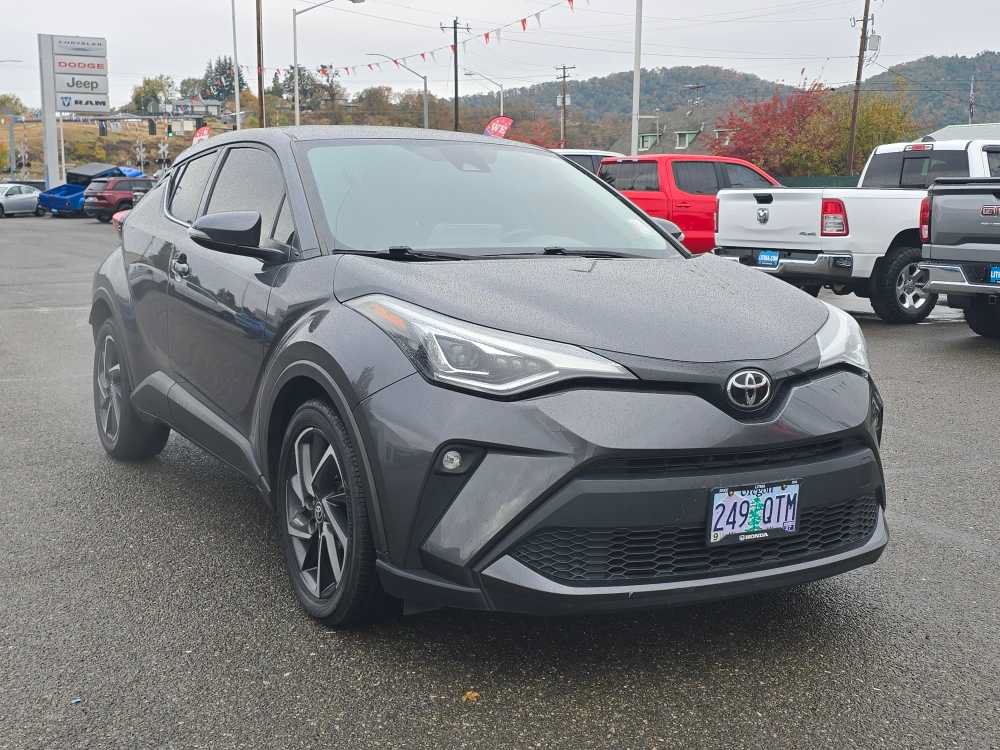 Used 2021 Toyota C-HR XLE FWD image 18