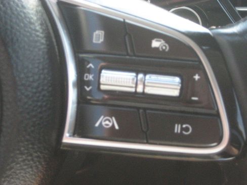Used 2025 Kia Seltos S FWD image 25