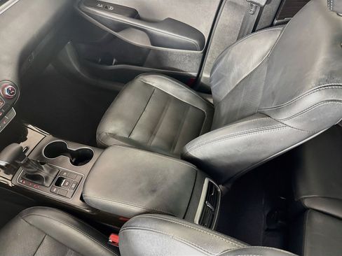 Used 2019 Kia Sorento EX FWD image 28