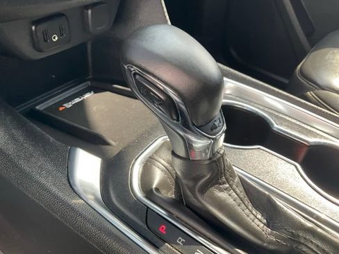 Used 2023 Chevrolet Traverse LT w/ LPO, Floor Liner Package AWD/4WD image 23
