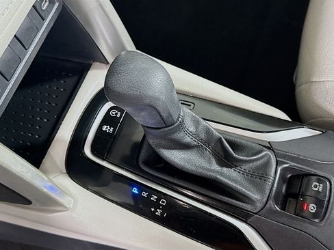 Used 2023 Toyota Corolla Cross L FWD image 20