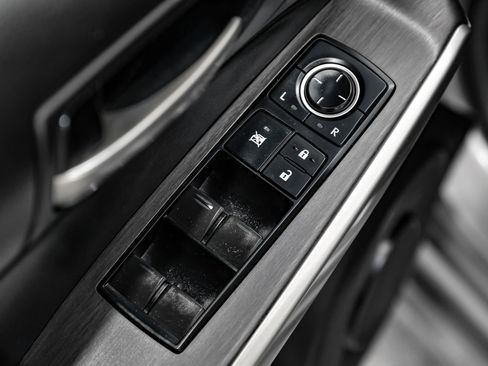 Used 2019 Lexus IS 300 RWD image 44