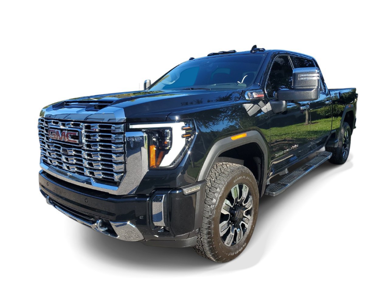 Used 2024 GMC Sierra 2500 Denali w/ Technology Package AWD/4WD image 2