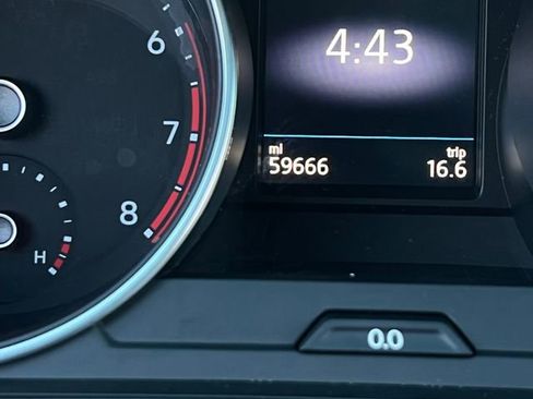 Used 2019 Volkswagen Tiguan SE w/ Panoramic Sunroof Package image 23