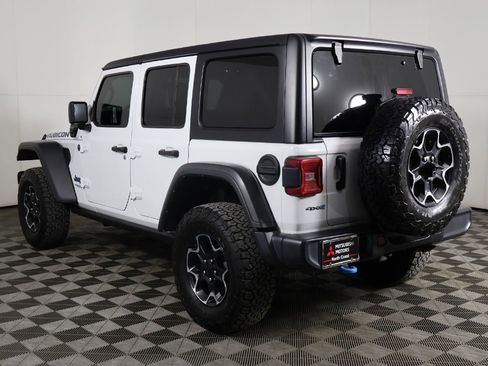 Used 2022 Jeep Wrangler Unlimited Rubicon 4xe w/ Cold Weather Group AWD/4WD image 17