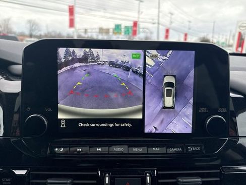 Certified 2025 Nissan Pathfinder Platinum w/ Cargo Package image 15