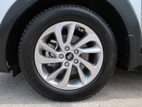 Used 2018 Hyundai Tucson SEL Plus FWD image 41