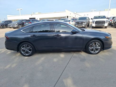 Used 2025 Honda Accord EX-L image 7