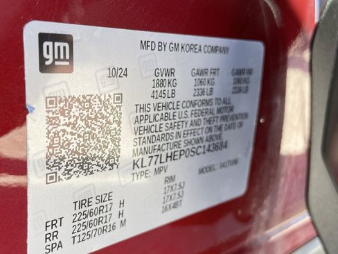 Certified 2025 Chevrolet Trax LT image 28