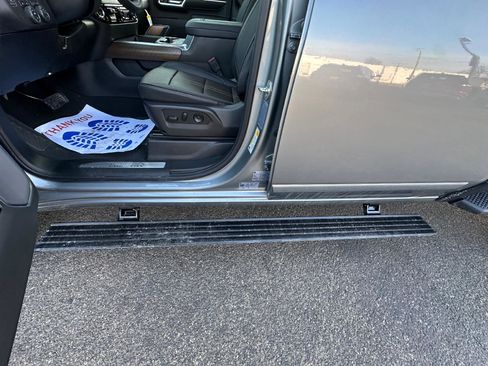 New 2026 Chevrolet Silverado 3500 High Country w/ High Country Premium Package AWD/4WD image 15