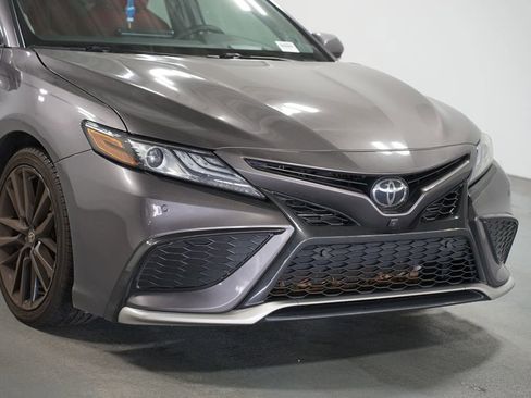 Used 2021 Toyota Camry XSE w/ Navigation Package image 4